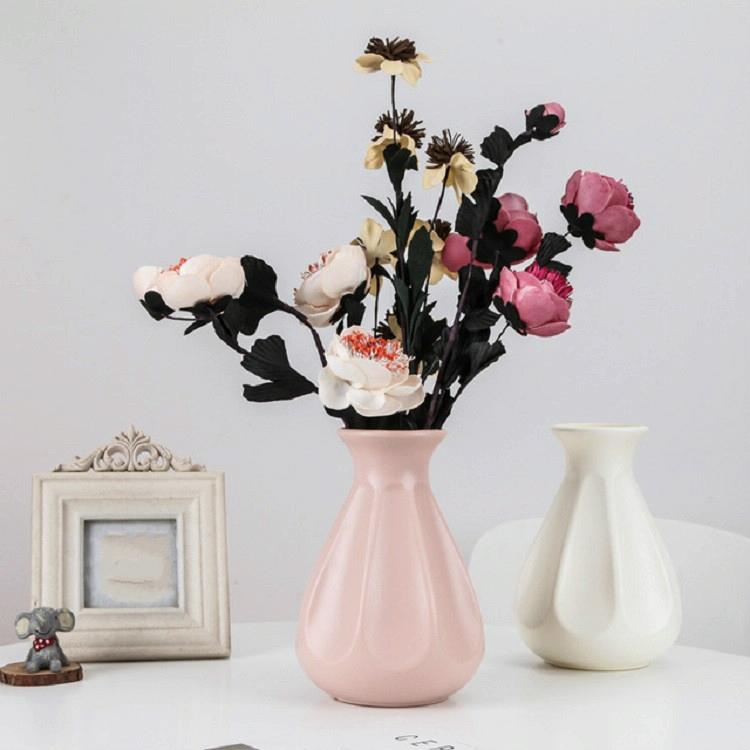 Drop-resistant Plastic Vase for Dry and Wet Flower Arrangements - Pink