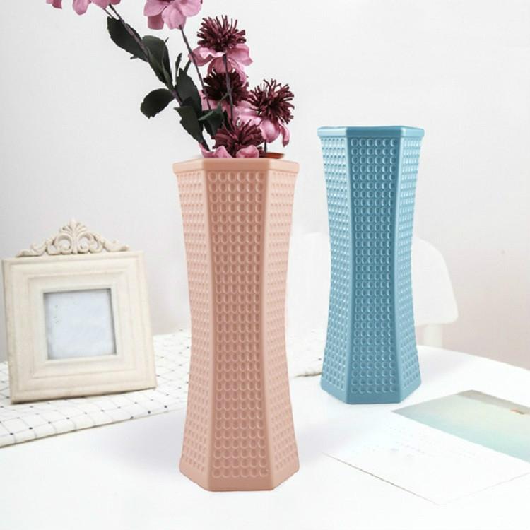 Versatile Plastic Vase for Creative Wet and Dry Flower Arrangements - Blue